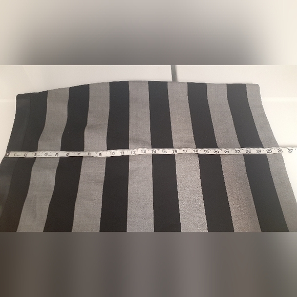 NWT Banana Republic skirt - size 14 - Picture 7 of 7